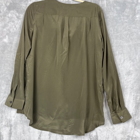 Banana Republic Women 100%Silk Blouse Mandarin Collar Olive Green Size Small NWT - Picture 2 of 9
